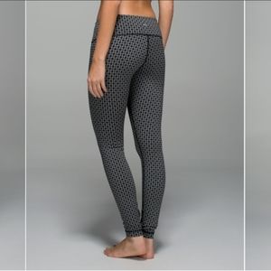 Lululemon Wunder Under Pant Tri Geo Silver Spoon, Black/Gray, Sz 8